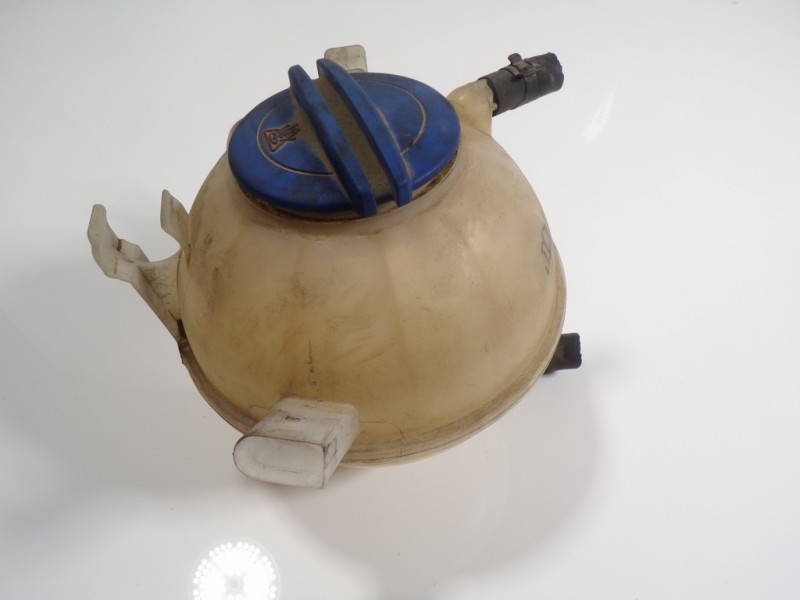 Recambio de deposito expansion para seat leon (1p1) 1.6 referencia OEM IAM   