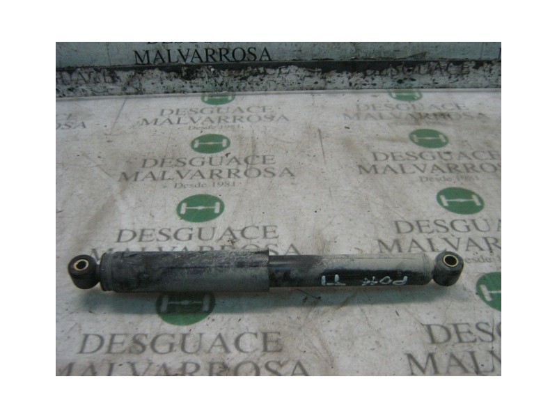 Recambio de amortiguador trasero izquierdo para nissan trade 100 referencia OEM IAM   