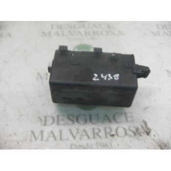 CAJA RELES / FUSIBLES 