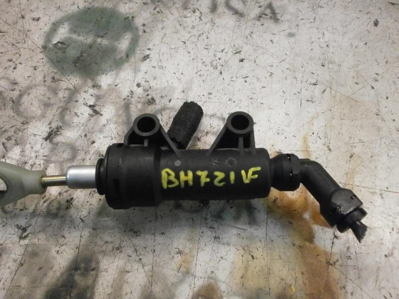 Recambio de bomba embrague para bmw serie 5 touring (e61) 530d referencia OEM IAM 21526777344  