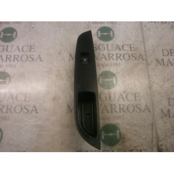 MANDO ELEVALUNAS TRASERO DERECHO 