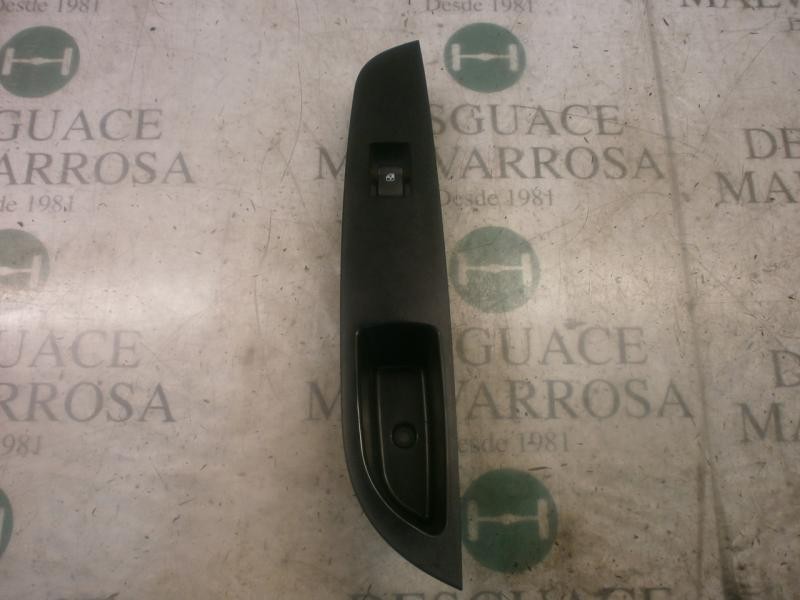 Recambio de mando elevalunas trasero derecho para ssangyong rexton rx 270 full referencia OEM IAM   