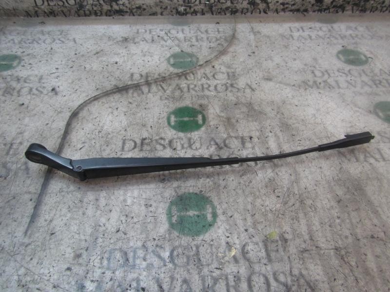 Recambio de brazo limpia delantero derecho para opel zafira b cosmo referencia OEM IAM   
