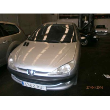 PEUGEOT 206 BERLINA