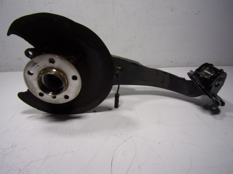 Recambio de mangueta trasera derecha para mini mini (f56) 1.5 12v turbodiesel referencia OEM IAM 33308842878  33416858086