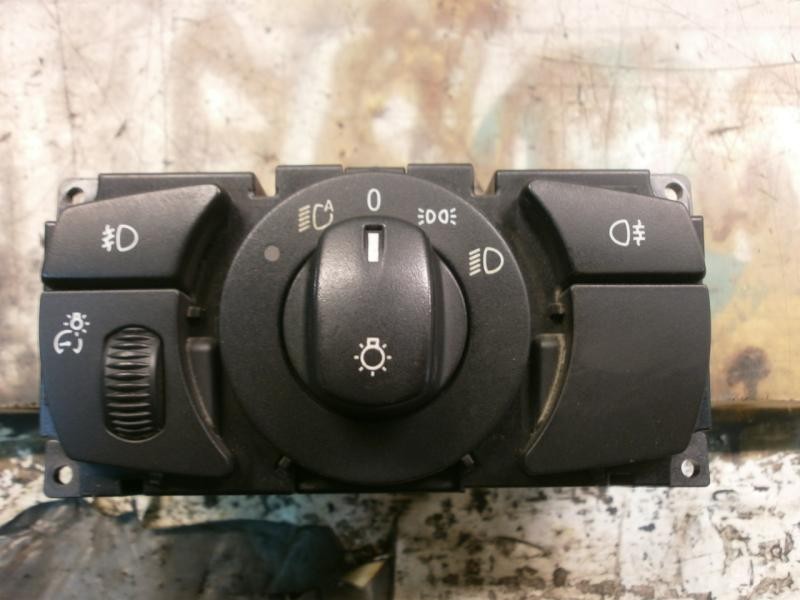 Recambio de mando luces para bmw serie 5 touring (e61) 530d referencia OEM IAM 61316925252 33290403 