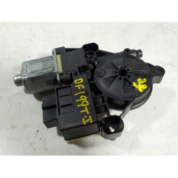 MOTOR ELEVALUNAS TRASERO IZQUIERDO 5Q0959407 5Q0959811D 0130822695
