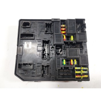 CAJA RELES / FUSIBLES 284B75NA0A 284B75NA0A 