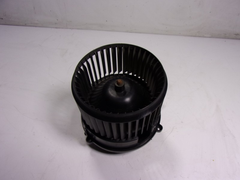 Recambio de motor calefaccion para mini mini (f56) 1.5 12v turbodiesel referencia OEM IAM 64119297751 20160606 