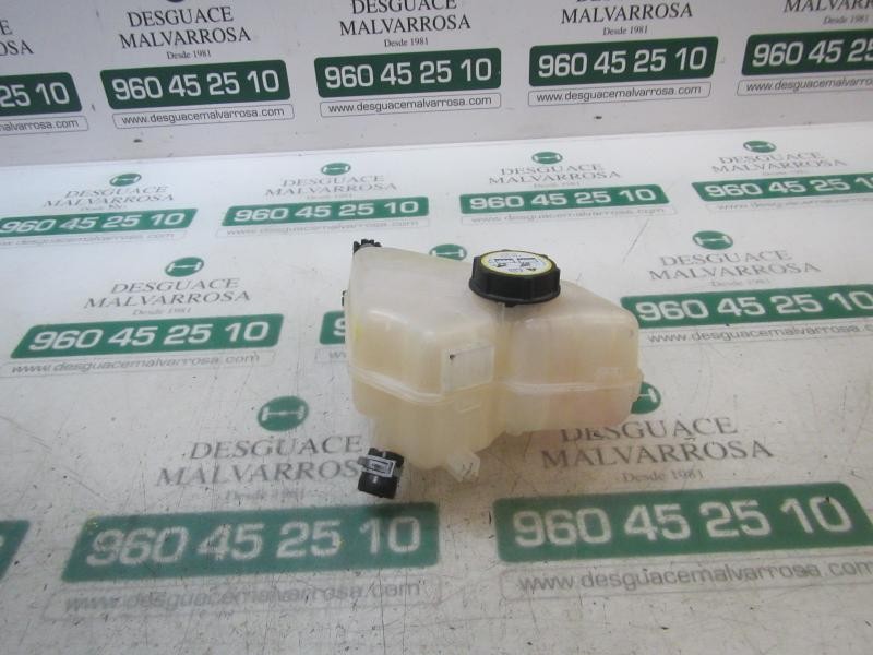 Recambio de deposito expansion para ford fiesta (ccn) titanium referencia OEM IAM 1504818  