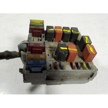 CAJA RELES / FUSIBLES 46846109 
