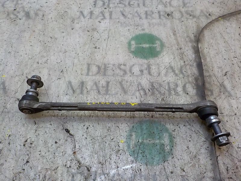 Recambio de tirante delantero derecho para renault megane iii berlina 5 p 1.9 dci diesel referencia OEM IAM 546180002R  