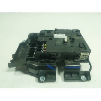 CAJA RELES / FUSIBLES 95861030800 7P0937548H 