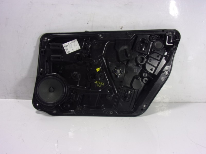 Recambio de elevalunas delantero derecho para mercedes-benz clase a (w176) 2.1 cdi cat referencia OEM IAM A1767206600 A123766002