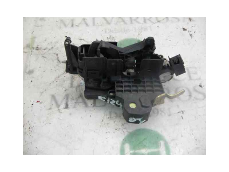 Recambio de cerradura puerta trasera izquierda para mercedes-benz clase c (w202) berlina 2.0 16v cat referencia OEM IAM   