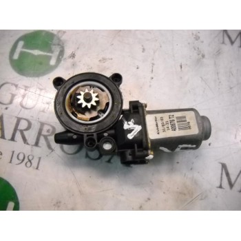 MOTOR ELEVALUNAS DELANTERO DERECHO 
