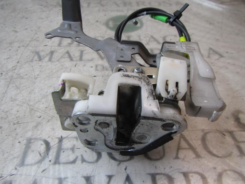 Recambio de cerradura puerta trasera derecha para toyota aygo (kgb/wnb) básico referencia OEM IAM   