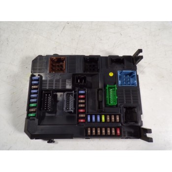 CAJA RELES / FUSIBLES 1611427780 T1000034Z 6PINS 