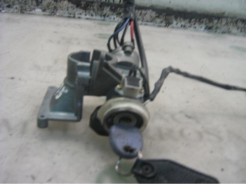 Recambio de antirrobo para kia joice ls referencia OEM IAM 81900M3F00  