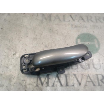 MANETA INTERIOR DELANTERA IZQUIERDA 