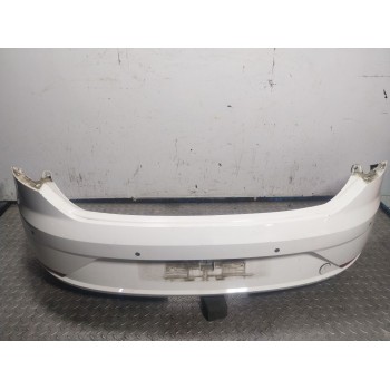 PARAGOLPES TRASERO 5F0807421MGRU 5F0807421M