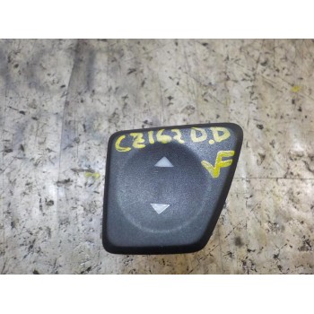 MANDO ELEVALUNAS DELANTERO DERECHO 735450602 