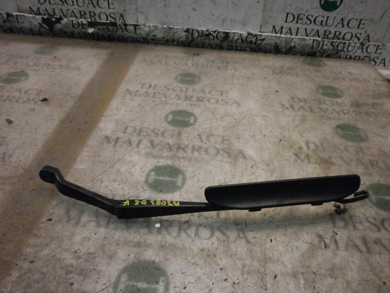 Recambio de brazo limpia delantero izquierdo para mg serie 45 (t/rt) classic referencia OEM IAM   