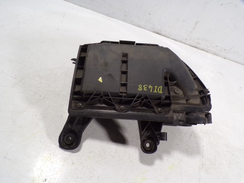 Recambio de filtro aire para peugeot 208 1.4 hdi fap referencia OEM IAM 1420V1  