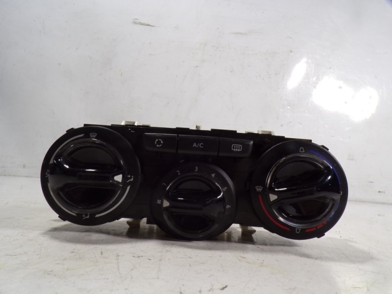 Recambio de mando calefaccion / aire acondicionado para peugeot 208 1.4 hdi fap referencia OEM IAM 9801904080 96722483 