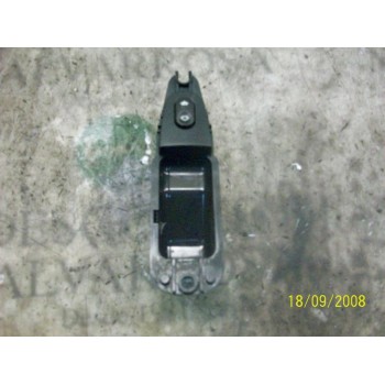 MANDO ELEVALUNAS DELANTERO DERECHO 