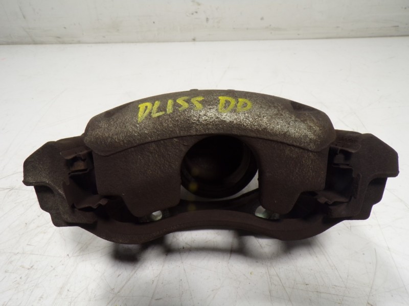 Recambio de pinza freno delantera derecha para peugeot 208 1.6 blue-hdi fap referencia OEM IAM 4400R7 9805497780 