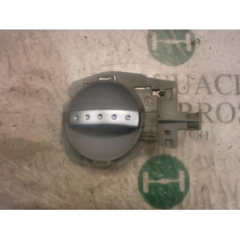 MANETA INTERIOR DELANTERA DERECHA 