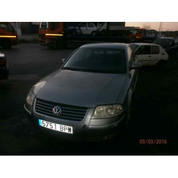 VOLKSWAGEN PASSAT BERLINA (3B3)