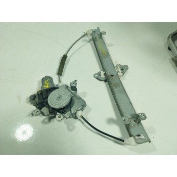 ELEVALUNAS DELANTERO DERECHO 807201KA0A 80730JX30C 