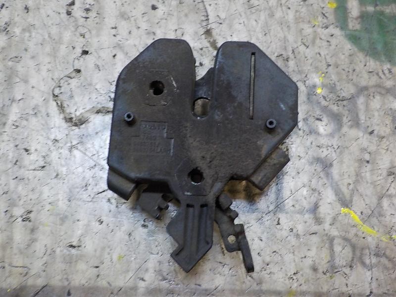 Recambio de cerradura capot para volvo s60 berlina 2.4 diesel cat referencia OEM IAM   