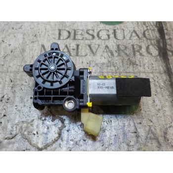 MOTOR ELEVALUNAS DELANTERO DERECHO 