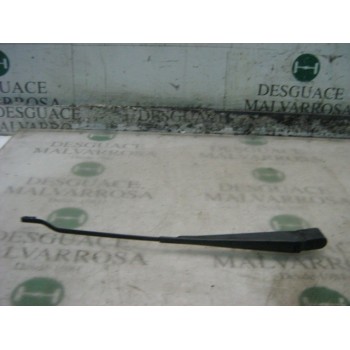 BRAZO LIMPIA DELANTERO DERECHO 