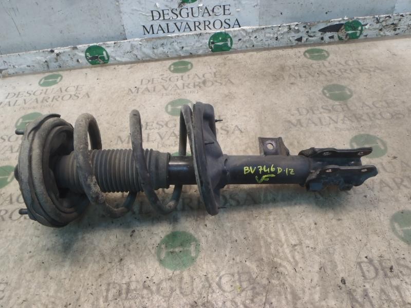 Recambio de amortiguador delantero izquierdo para kia carens (un) emotion referencia OEM IAM 546511D200  