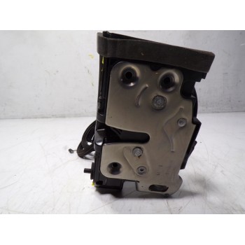 CERRADURA PUERTA TRASERA DERECHA 6295 € 13598385 