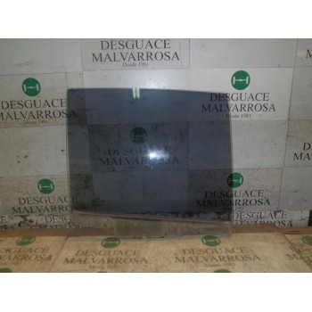 CRISTAL PUERTA TRASERO DERECHO 834211D000 