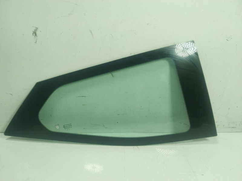 Recambio de cristal custodia trasero derecho para toyota aygo (_b4_) 1.0 (kgb40) referencia OEM IAM 681300H050  