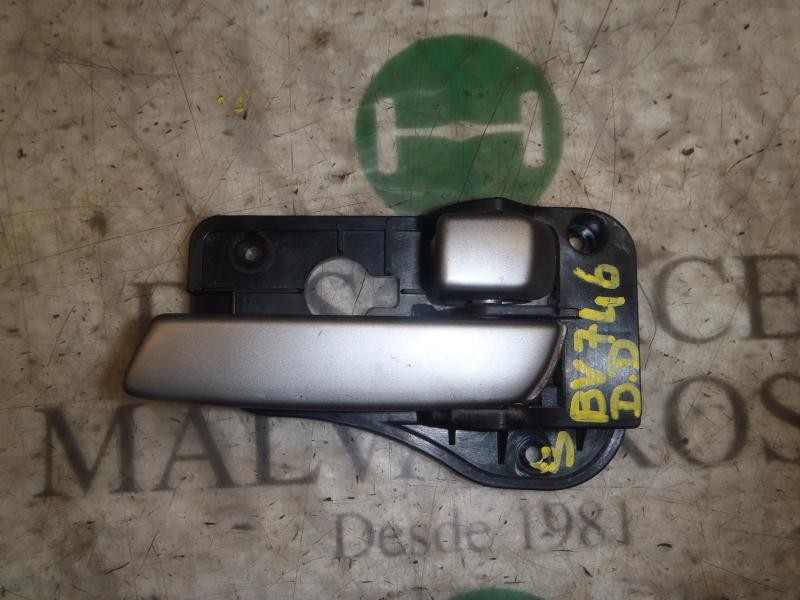 Recambio de maneta interior delantera derecha para kia carens (un) emotion referencia OEM IAM 826201D020  