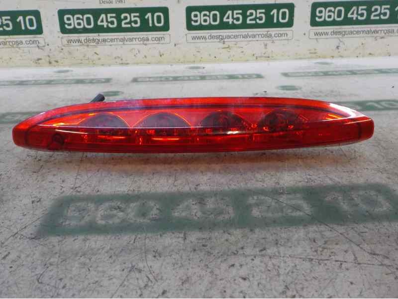 Recambio de piloto trasero central para peugeot 208 1.6 blue-hdi fap referencia OEM IAM 9674309080  