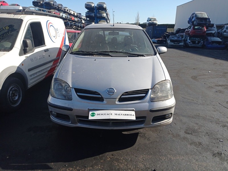 nissan almera tino (v10) del año 2005