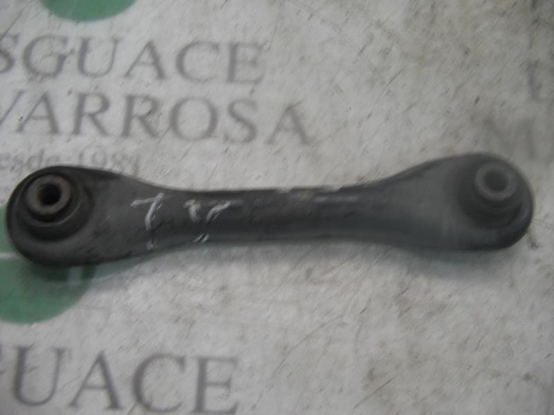 Recambio de brazo suspension inferior trasero derecho para ford focus berlina (cak) ghia referencia OEM IAM   