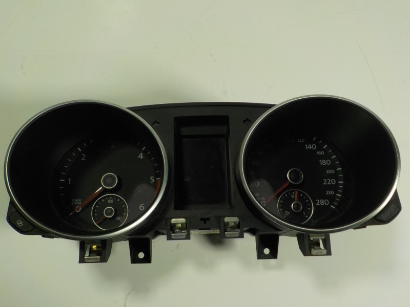 Recambio de cuadro instrumentos para volkswagen golf vi (5k1) gtd referencia OEM IAM 5K6920872A  