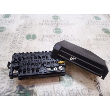 CAJA RELES / FUSIBLES 8231009031 8231009121 