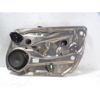 ELEVALUNAS DELANTERO DERECHO A2047200679 A2048204102 