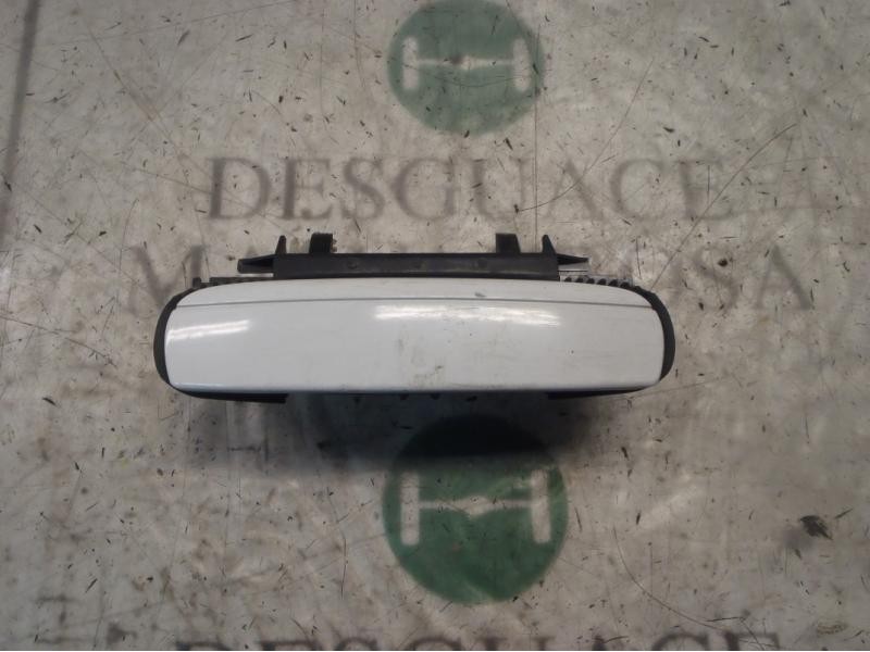 Recambio de maneta exterior delantera derecha para seat exeo berlina (3r2) style referencia OEM IAM 8P0837207  