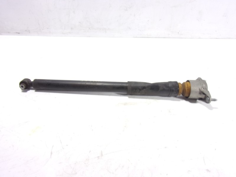 Recambio de amortiguador trasero izquierdo para infiniti q30 1.6 16v cat referencia OEM IAM 562005DA0B A0913200531 